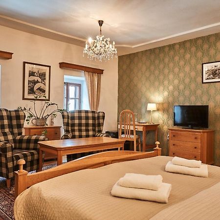 Salamander Hotell Banská Štiavnica Exteriör bild