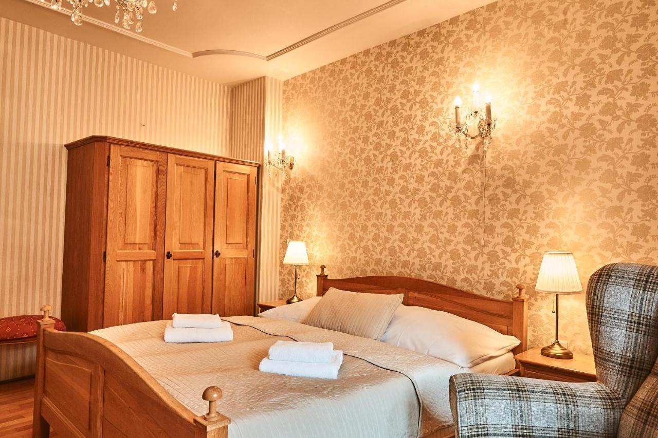 Salamander Hotell Banská Štiavnica Exteriör bild