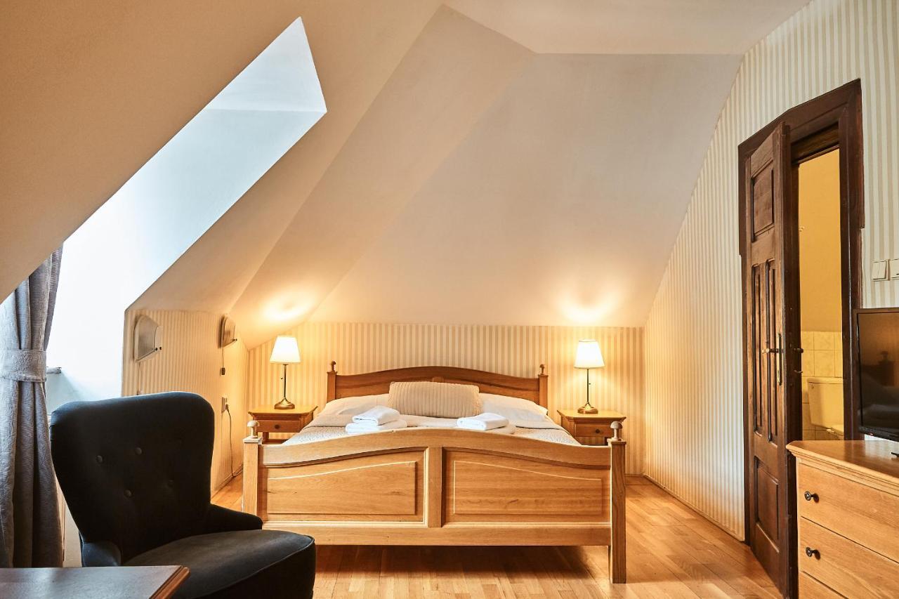 Salamander Hotell Banská Štiavnica Exteriör bild