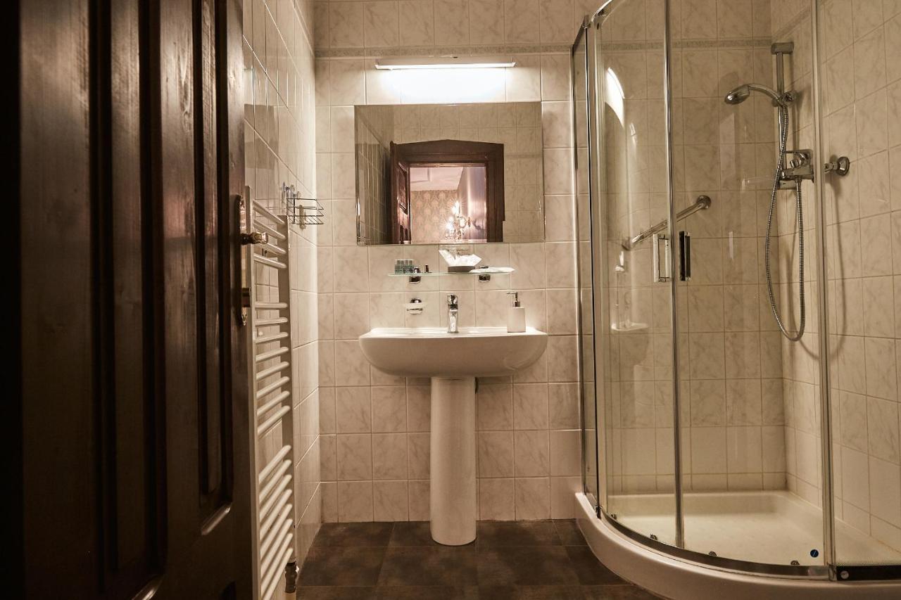 Salamander Hotell Banská Štiavnica Exteriör bild